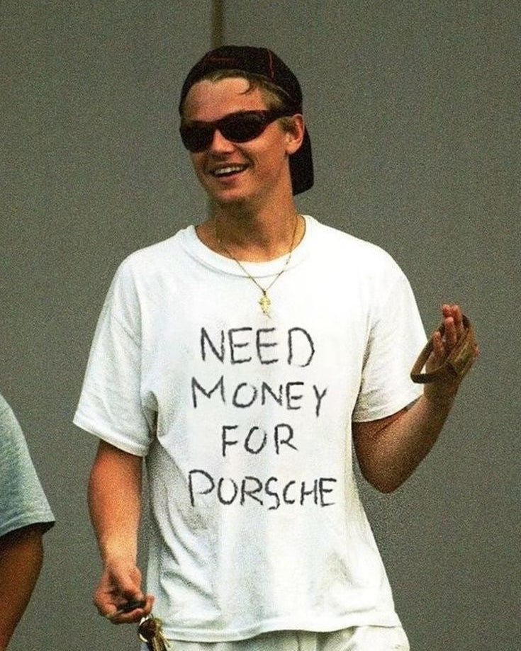 CAMISETA NEED MONEY FOR THE PORCHE